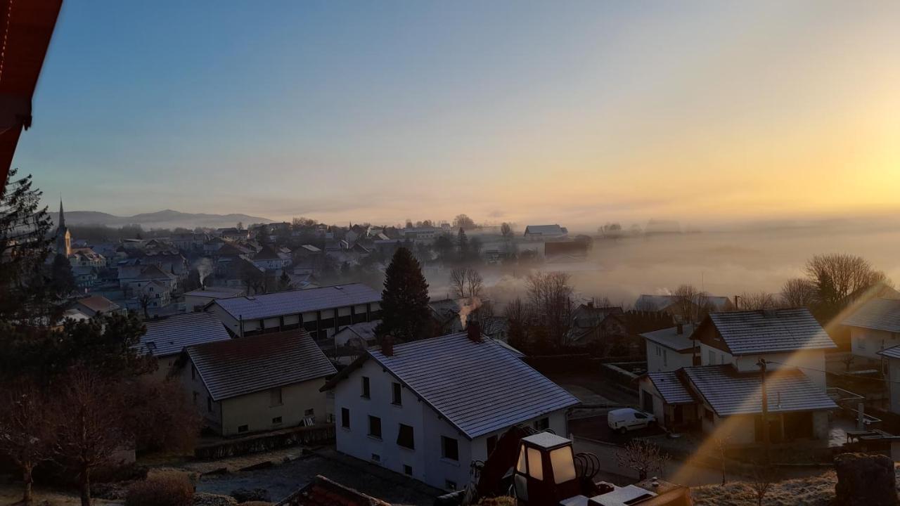 Appartement Sous Les Etoiles à Orchamps-Vennes Extérieur photo